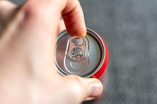 Норма энергетиков: сколько безопасно выпивать в день? Отвечают врачи