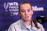 «Он ведь до этого не работал с девочками». Рыбакина ошеломила всех выбором нового тренера