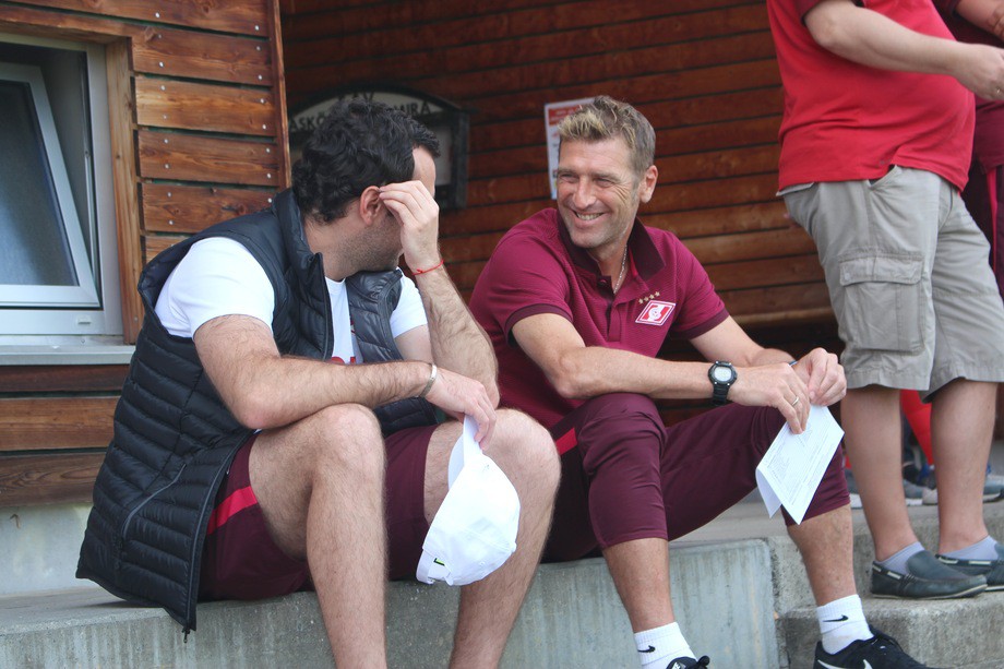https://img.championat.com/photo/18/18982/full/792938-massimo-karrera.jpg