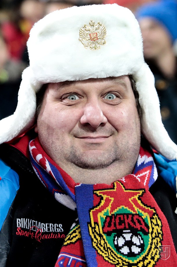 https://img.championat.com/photo/19/19449/full/810081-bolelschik-pfk-cska.jpg