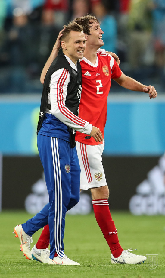 840687-denis-cheryshev-i-mario-fernandes