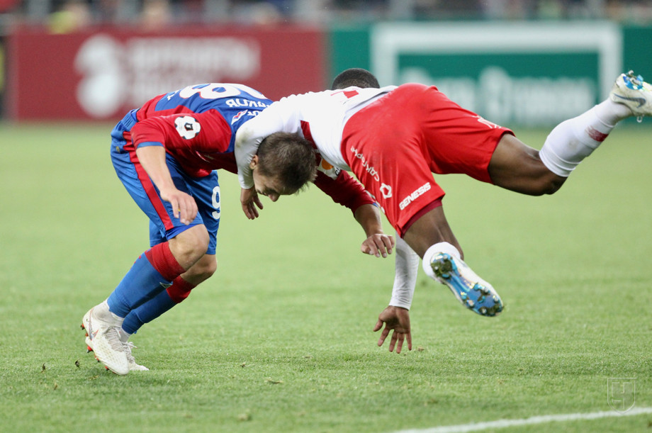 852661-ivan-obljakov-i-lukas-fernando.jp