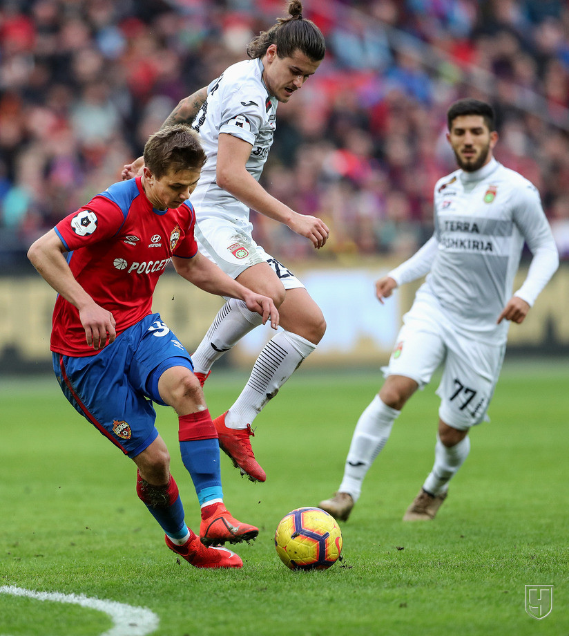 875673-ivan-obljakov-olive-till-i-azer-a