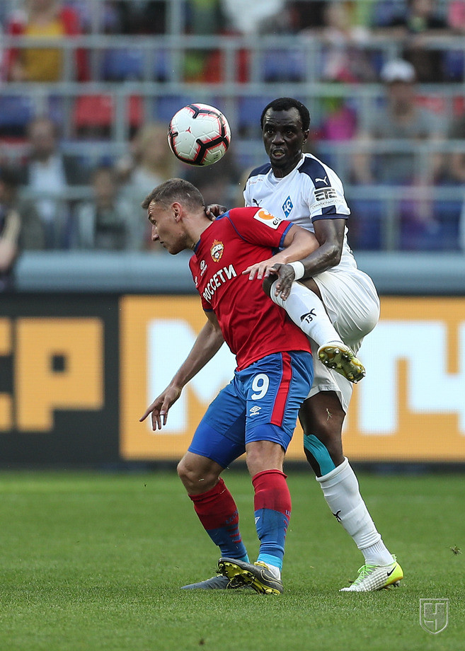 882531-fjodor-chalov-i-mohammed-rabiu.jp