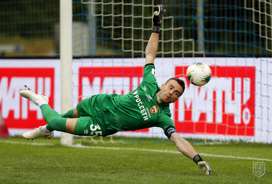 885559-igor-akinfeev.jpg