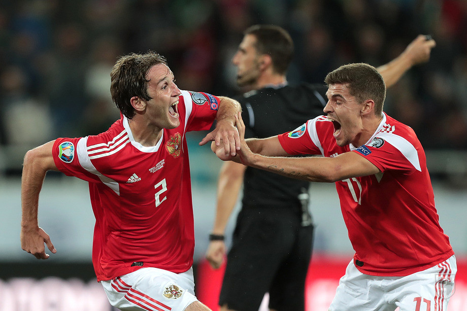 892445-mario-fernandes-i-roman-zobnin.jp