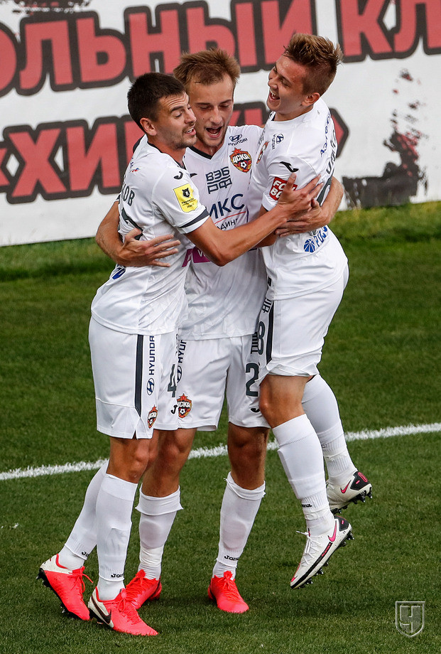 926797-georgij-schennikov-konstanitn-kuc