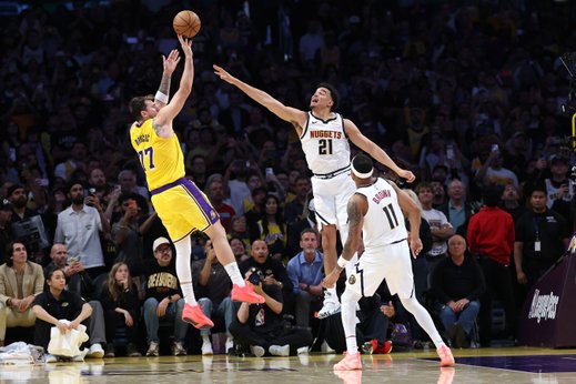 Дончич сегодня бесподобен! В овертайме против Йокича и «Денвера» хладнокровно закрыл игру