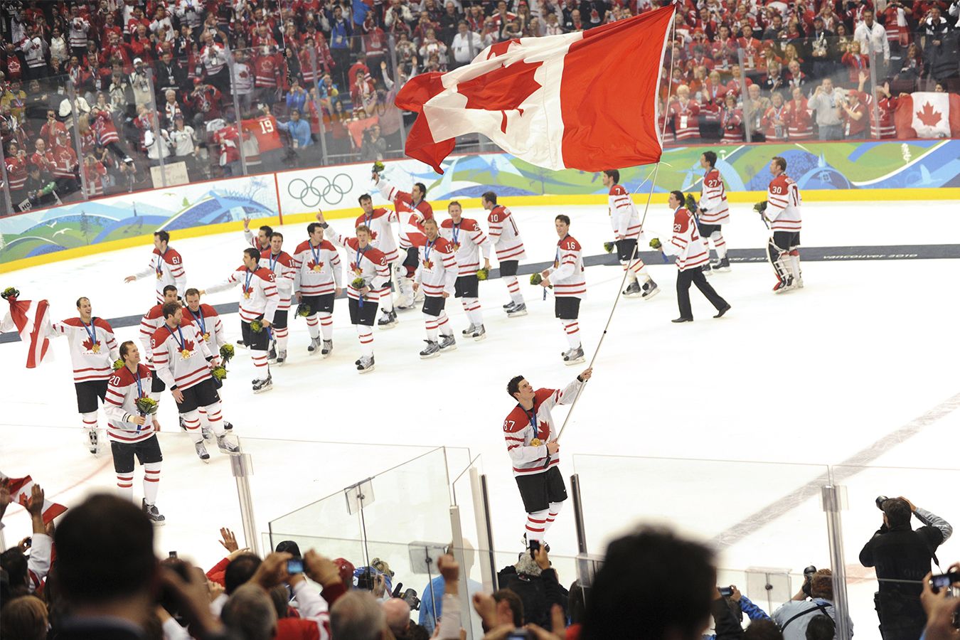 Лучшие моменты в истории Олимпиады с игроками НХЛ, рейтинг: хит Овечкина на Ягре, гол Кросби в финале, игра Гашека