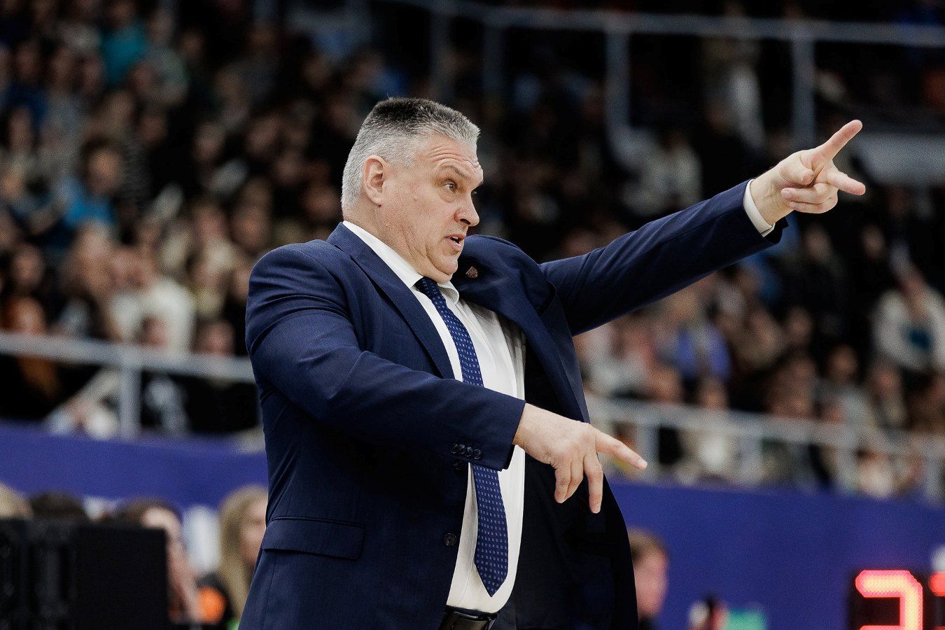 Евгений Пашутин Евгений Пашутин