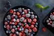 Как правильно замораживать ягоды и фрукты на зиму
