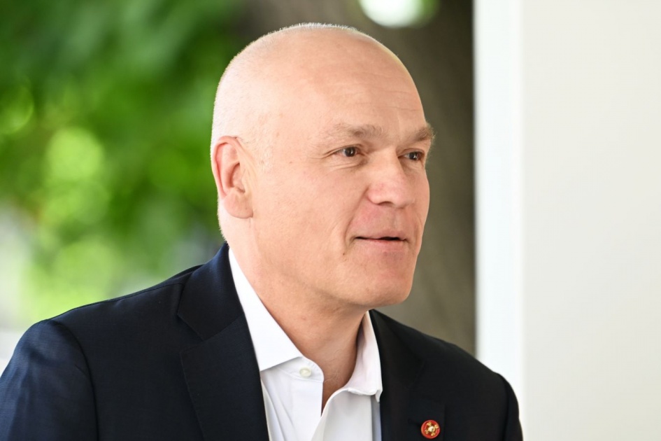 ФШР поддержит Илюмжинова на выборах президента ФИДЕ