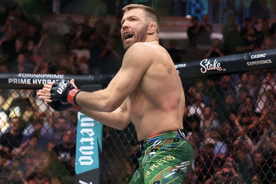 Дю Плесси: UFC пришлось убеждать Усмана подписать контракт на бой