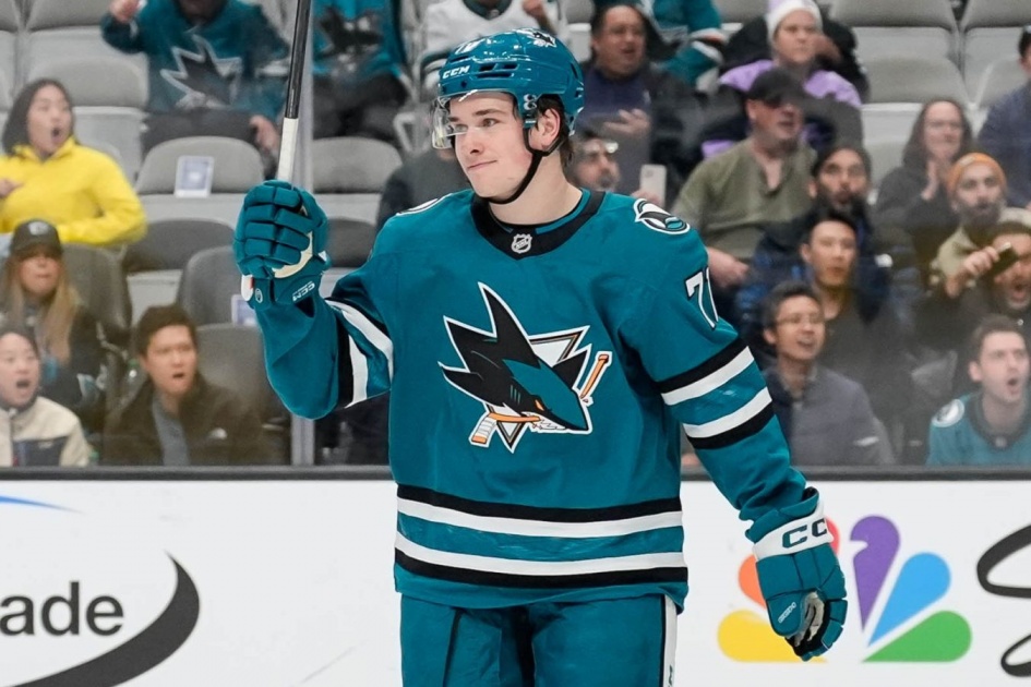 Маклин Селебрини появится на обложке NHL 27