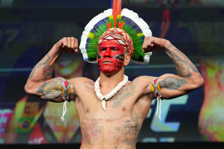 Перейра назвал Джона Джонса величайшим бойцом UFC