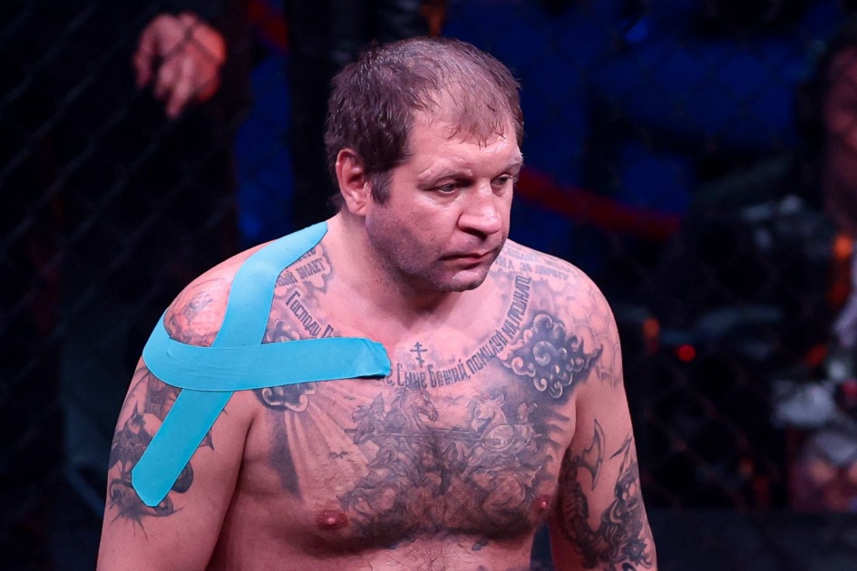 Александр Емельяненко выписан из больницы