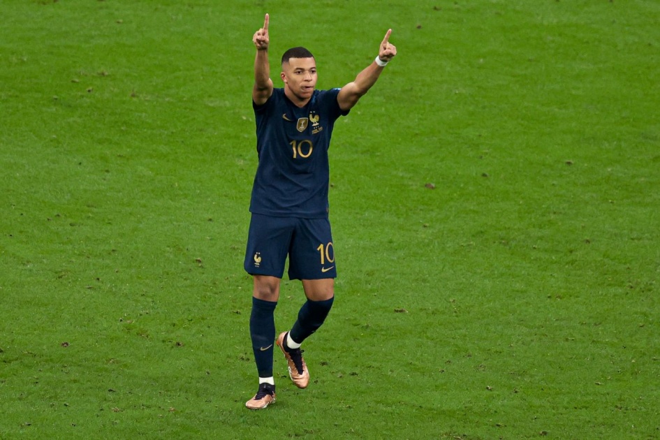 Kylian Mbappé inscrit son 15e but en Coupe du Monde, à trois longueurs du record de Messi