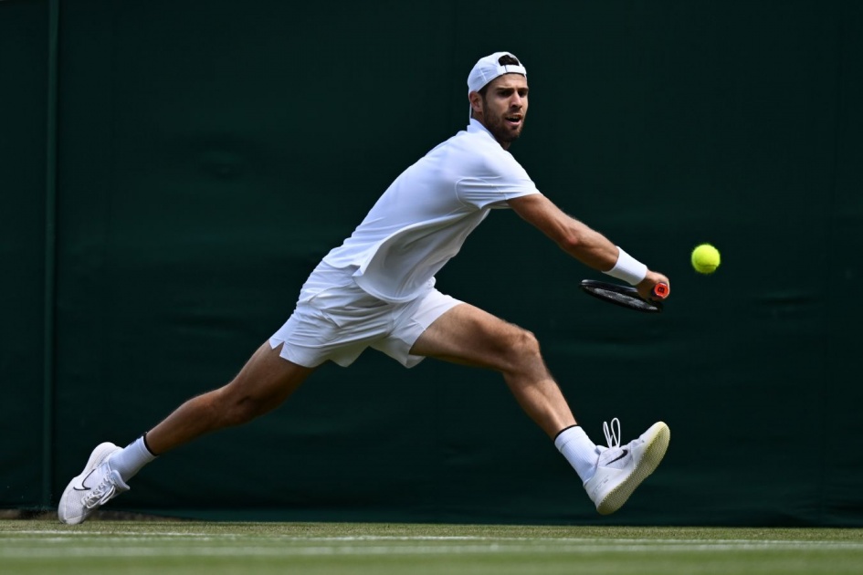 Хачанов уступил Куинну в первом круге ATP-500 в Галле