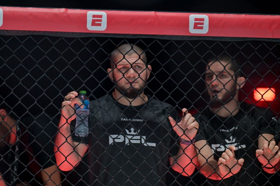 Махачев встретится с Гарри за титул UFC 330