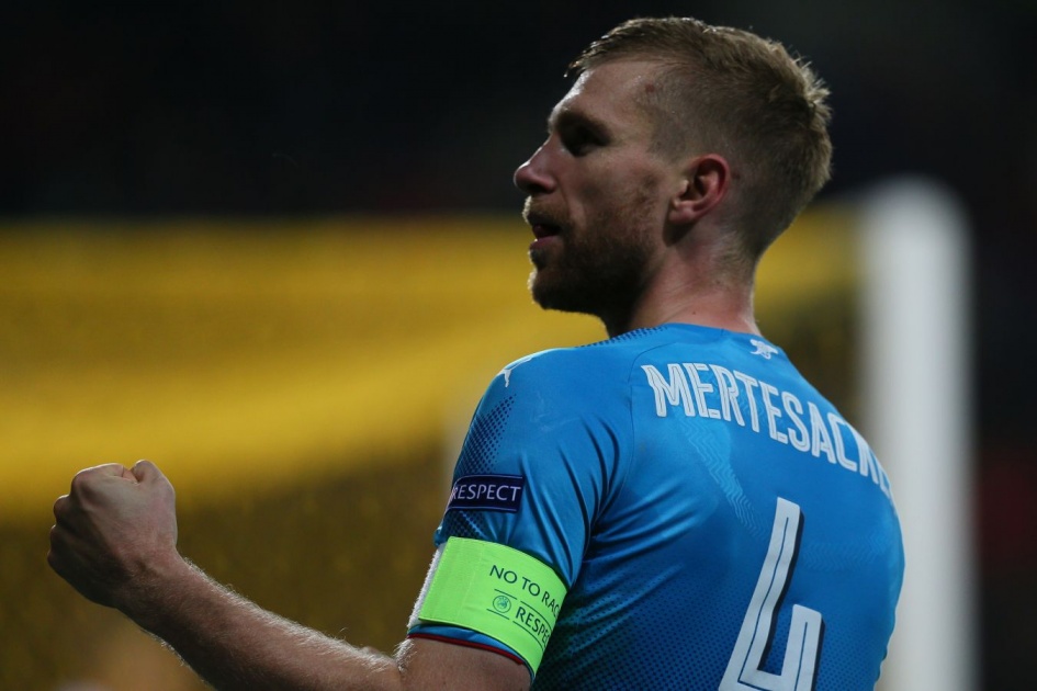 Пер Мертезакер может возглавить спортивный департамент DFB