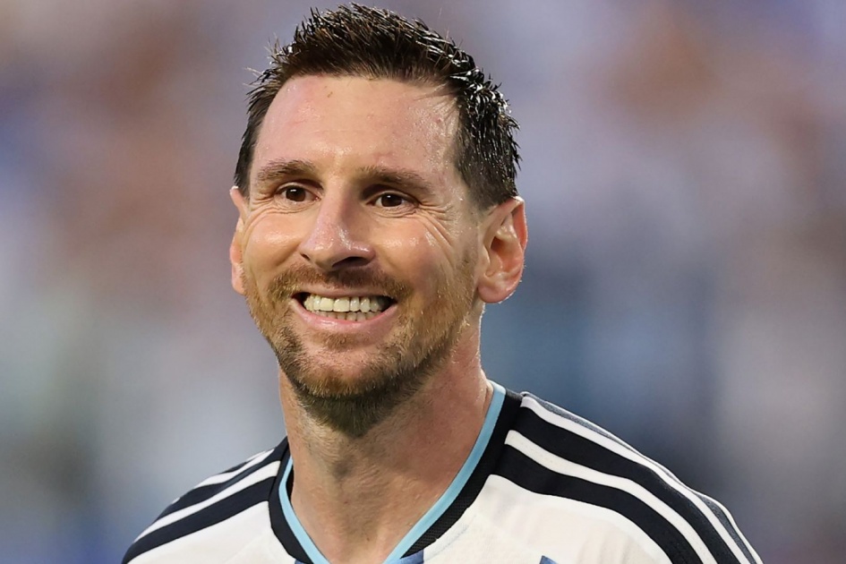 Coach ng Espanya, Bumilib kay Lionel Messi sa Kanyang Pagtarak sa