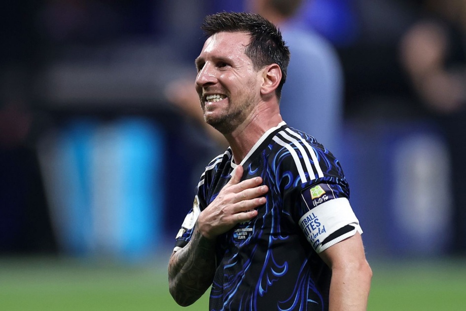 Lionel Messi lần đầu xuất hiện công khai sau trận thua ở chung kết