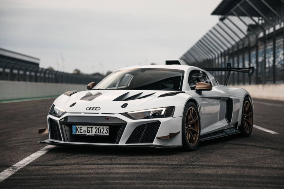 audi-r8-lms-gt2-ot-abt-