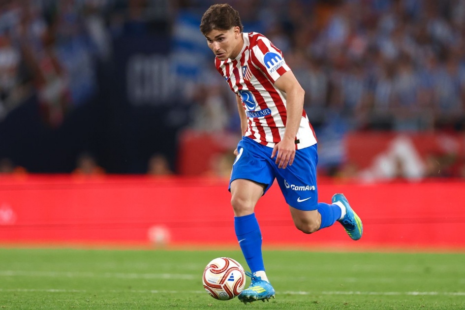 Baena Comments on Alvarez's Potential Move to Barcelona