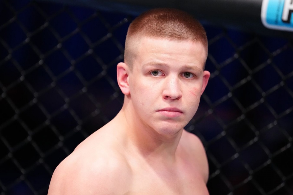 Вологдин прошёл взвешивание перед боем в UFC Fight Night 283
