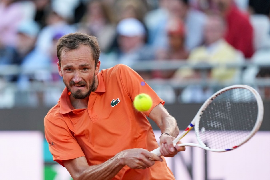 Матчи АТР и WTA в Хертогенбосхе перенесены на 12 июня из-за дождя