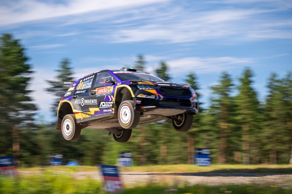 Фурмо лидирует после первого дня Ралли Финляндии WRC