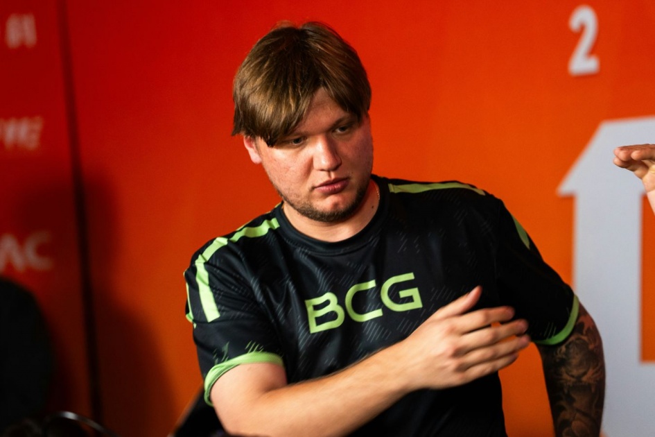 «Его стремление к победе выше, чем у всех остальных», — капитан Team Falcons о s1mple