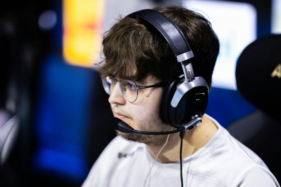 XSE Pro League: технические проблемы и взлом аккаунта омрачили старт турнира