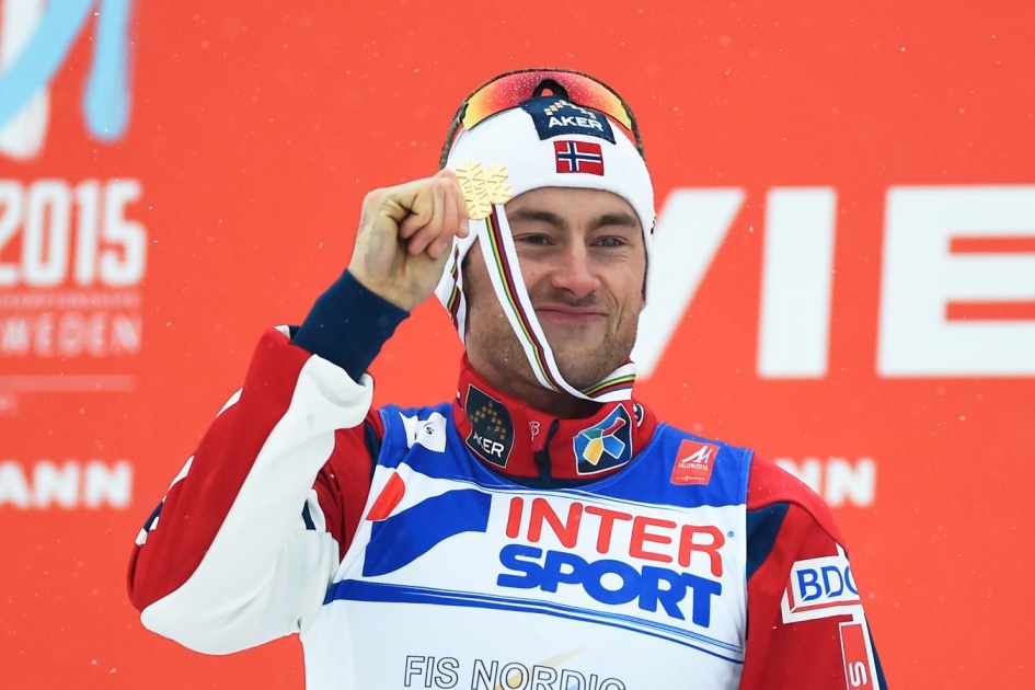 Petter Northug supported the Norwegian national football team