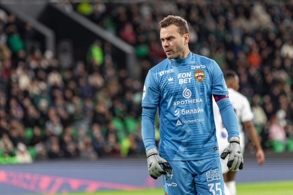 El entrenador del CSKA, Ignatyev, informa sobre Akinfeev