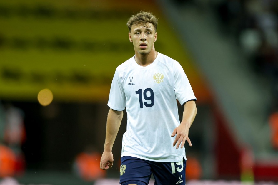 Sofia Smolov advises Ibrahimov to consider England selection
