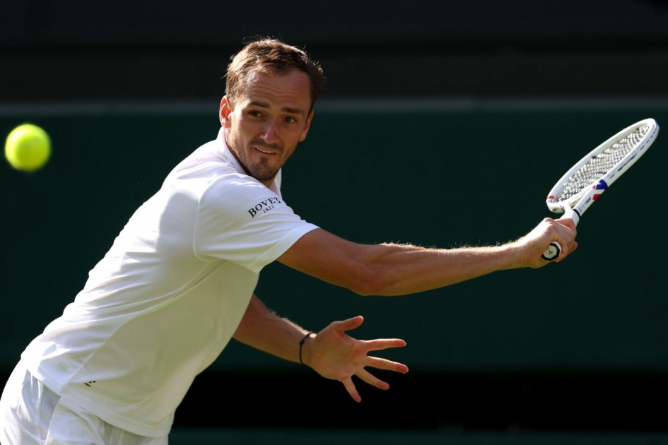 Медведев вошел в топ-7 рейтинга ATP, Джокович вернулся в пятёрку