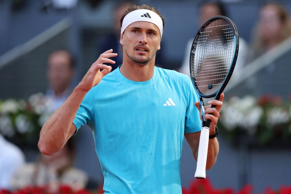 Зверев победил Коболли в финале Roland Garros — 6:1, 4:6, 6:4, 6:7, 6:1