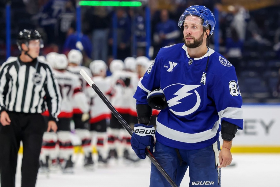 Кучеров завоевал Hart Trophy — главный приз сезона НХЛ
