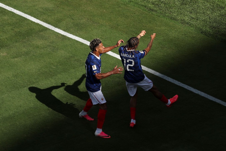 France vs England: Bradley Barcola narrows the gap in the 54th
