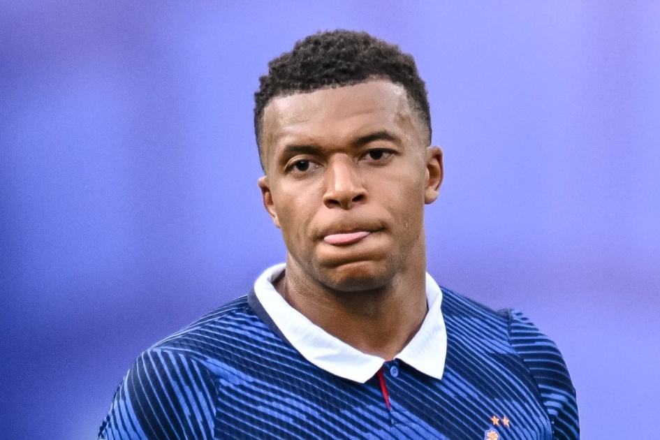 French Football Federation speaks out after insults against Mbappé for