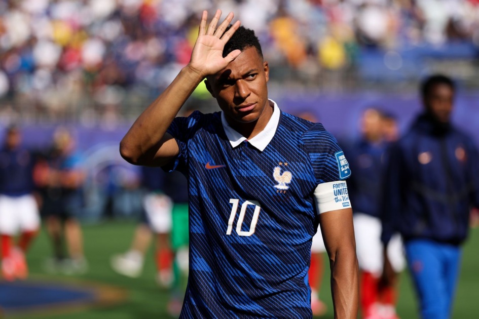 M'bappé lên tiếng phản bác senator Paraguay thóa mạ cầu thủ