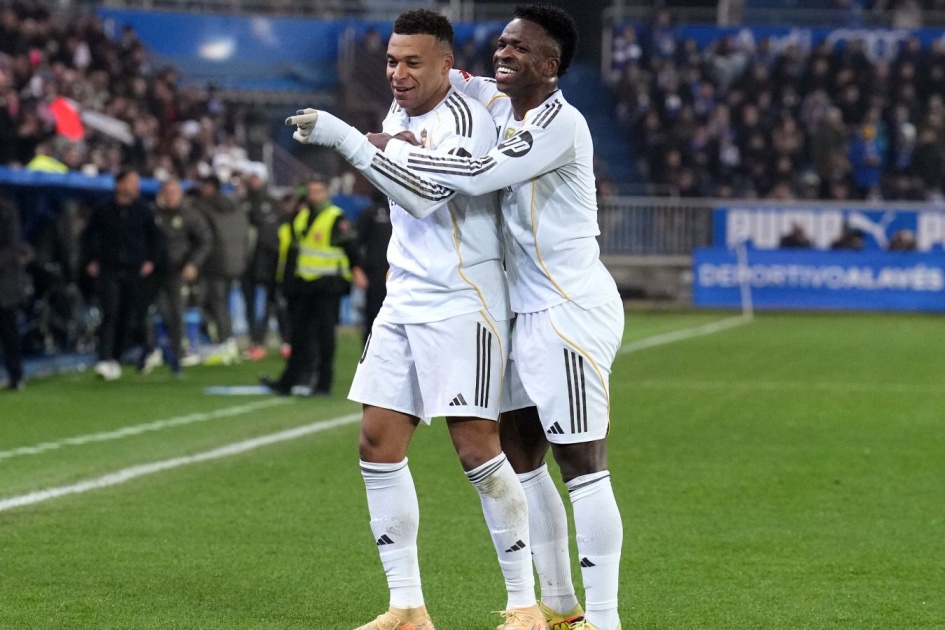 벤피카 vs 레알 마드리드 UCL 플레이오프 관련 이미지