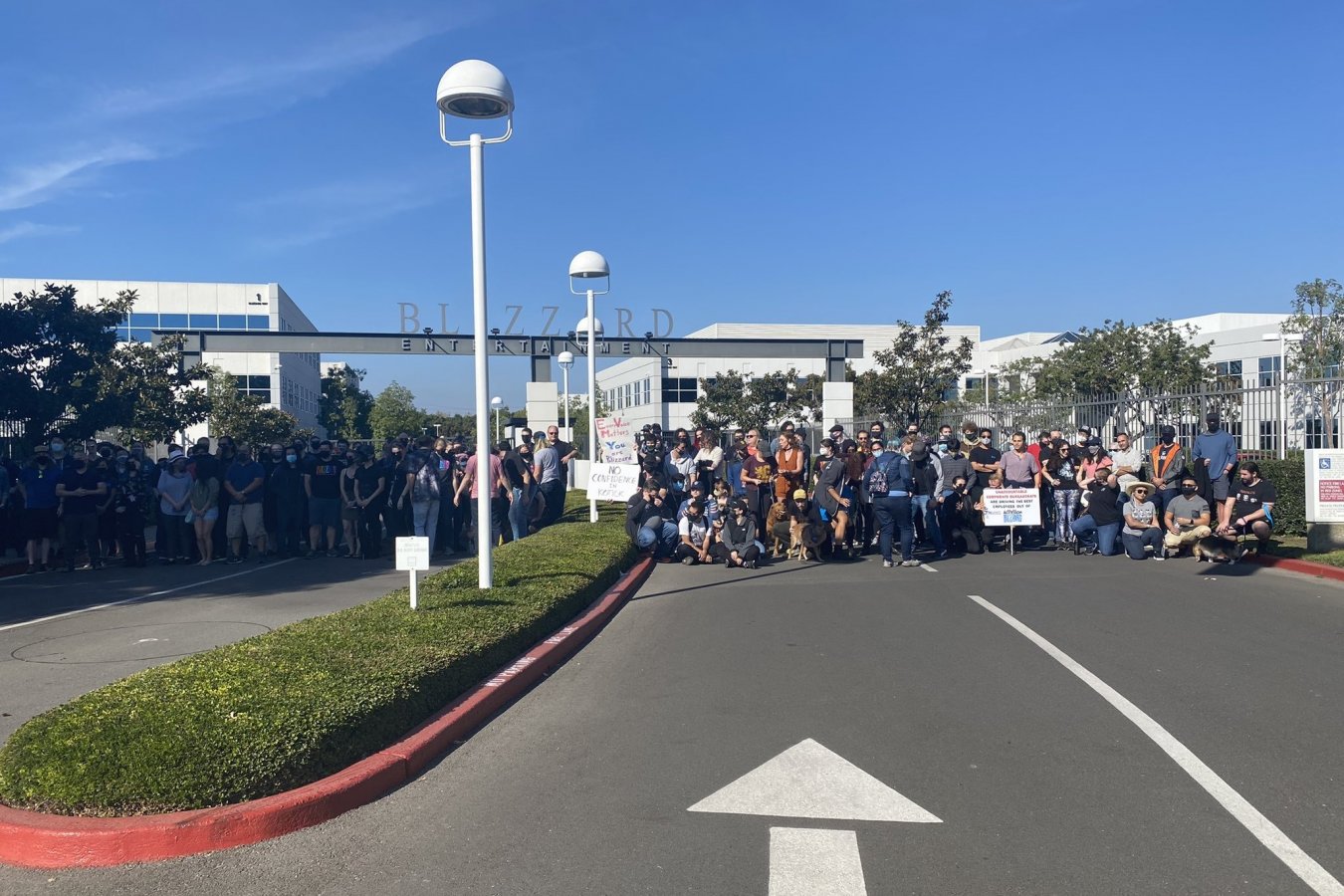 глава активижн близзард