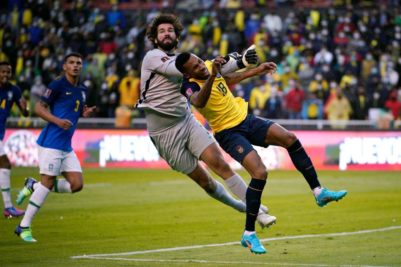 Алисон Бекер Бразилия Катар. Brazil goalkeeper. Азербайджан Бразилия матч. 5 Ноября в Бразилии.