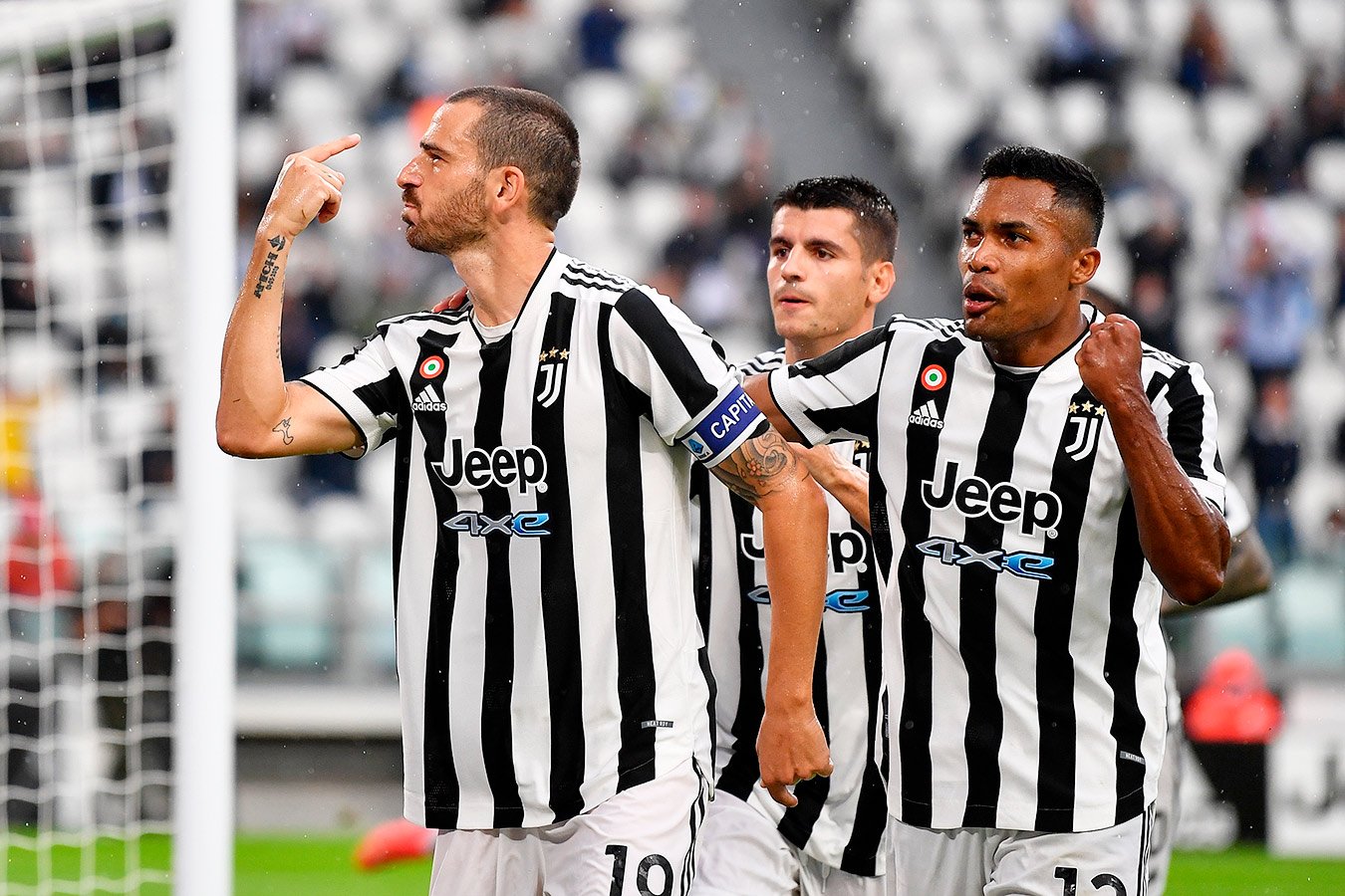 Federico chiesa juventus. Juventus vs como. Состав ювентуса 2019. 1). Ювентус 2017-2018.