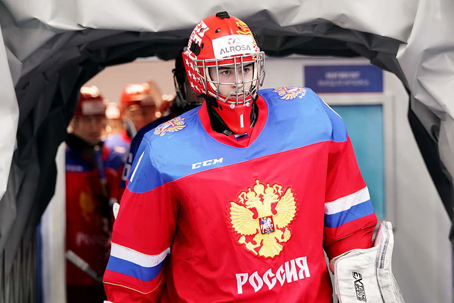 Ярослав Аскаров вратарь