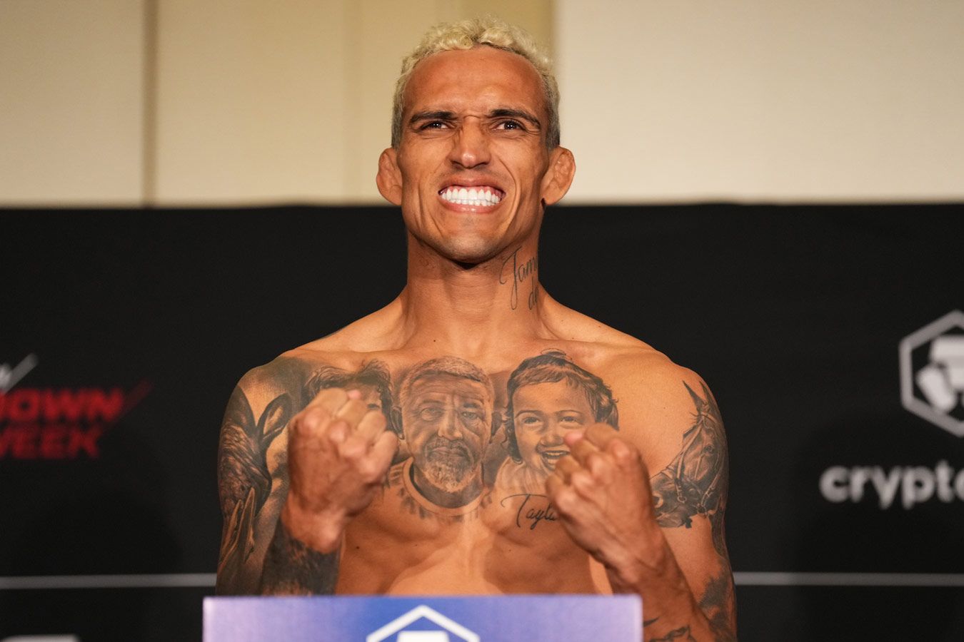 Charles Oliveira 2022