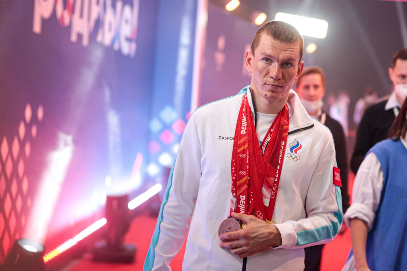 Александр Большунов медали на Олимпиаде 2022