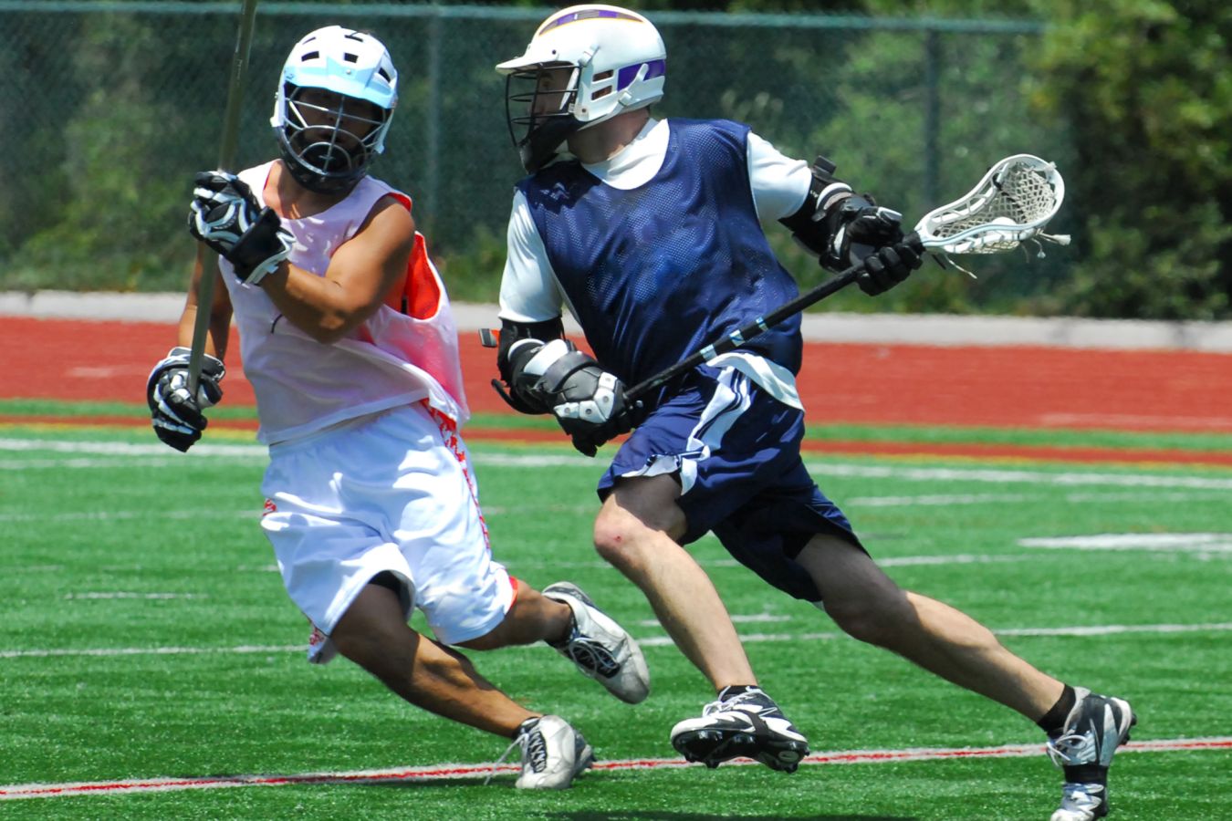 Contact sport. Лакросс. Игрок в лакросс. Лакросс футболист. Лакросс травмы.